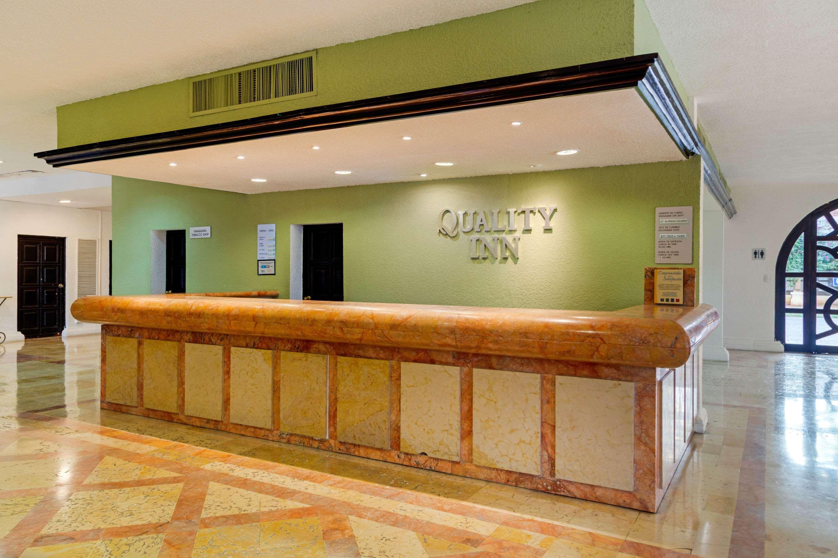 Quality Inn Нуево Ларедо Екстериор снимка